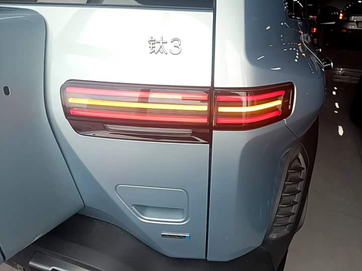 BYD FangChengBao Titanium 3 (Tai 3), 2025 — фото 8 из 9