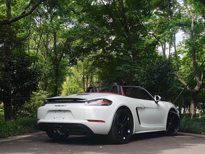 Porsche 718, 2023 — фото 6 из 9