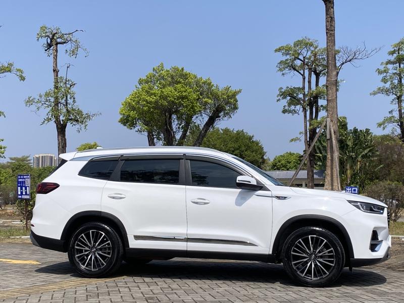 Chery Tiggo 8 Plus, 2021 — фото 8 из 12
