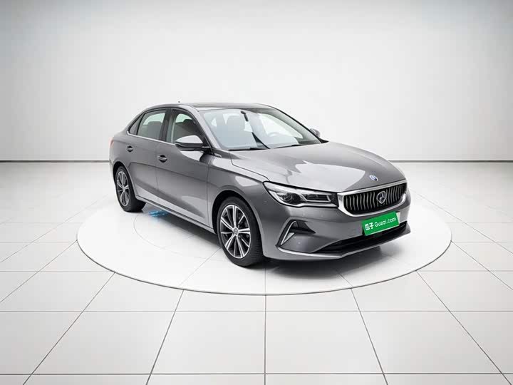 Geely Emgrand, 2022 — фото 3 из 9