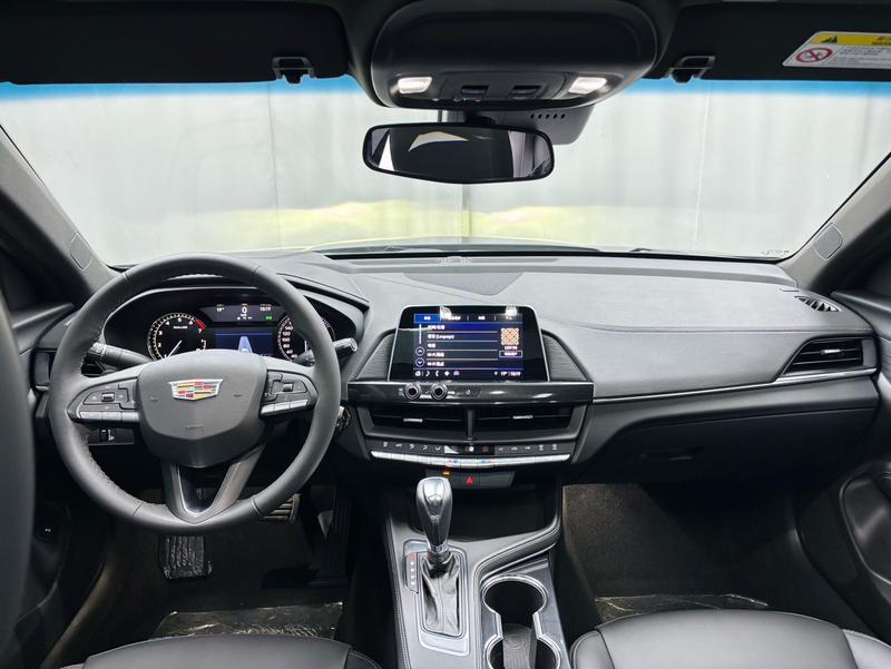 Cadillac CT4, 2022 — фото 10 из 12