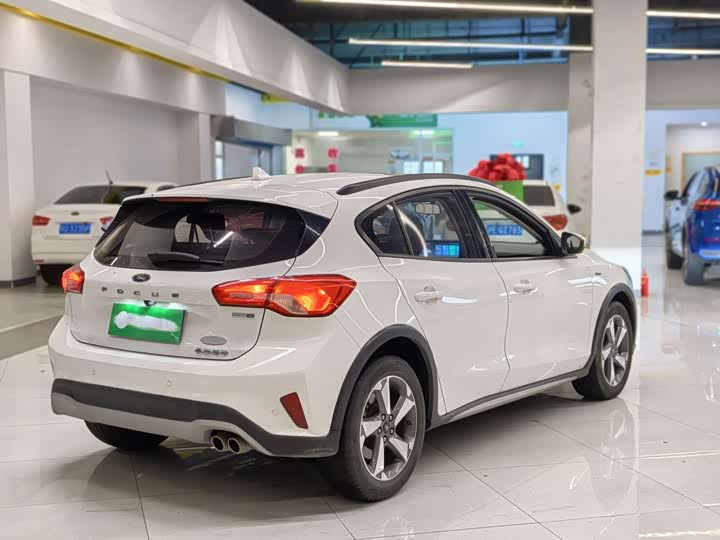 Ford Focus Active, 2021 — фото 5 из 9