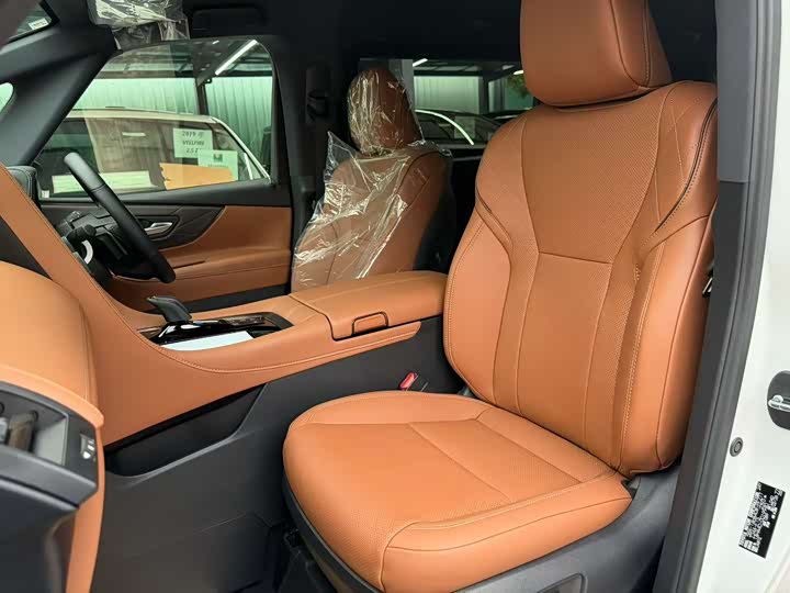 Toyota Alphard, 2026 — фото 6 из 9