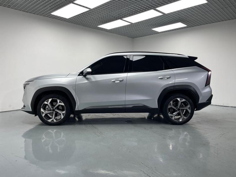 Geely Atlas L, 2023 — фото 4 из 12