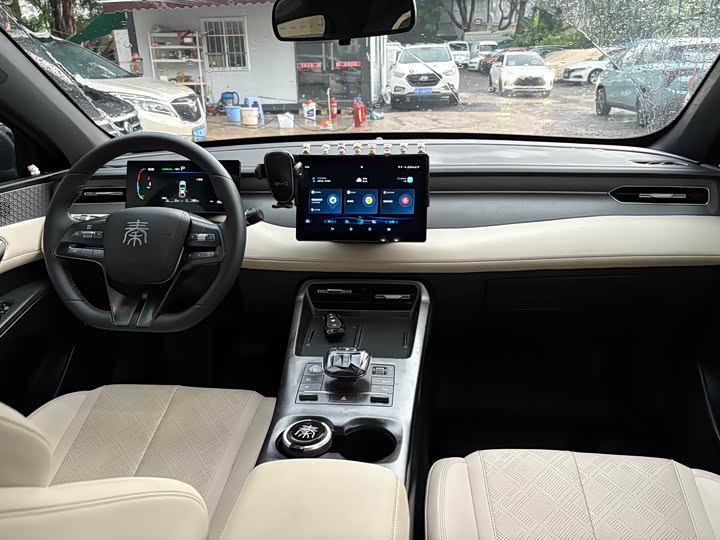 BYD Qin Plus, 2025 — фото 6 из 9