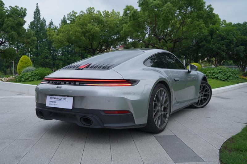 Porsche 911, 2024 — фото 7 из 12
