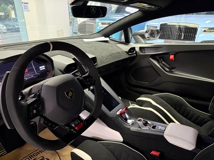 Lamborghini Huracán, 2022 — фото 7 из 7