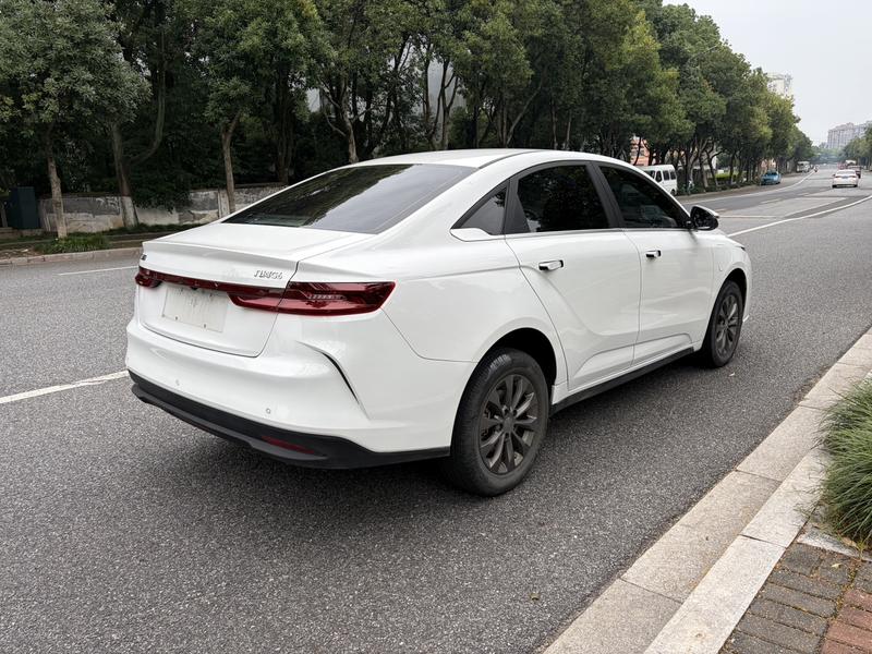 Geely Geometry G6, 2023 — фото 6 из 10