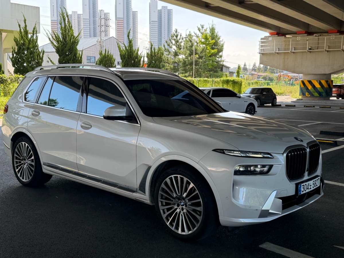 BMW X7, 2025 — фото 2 из 11