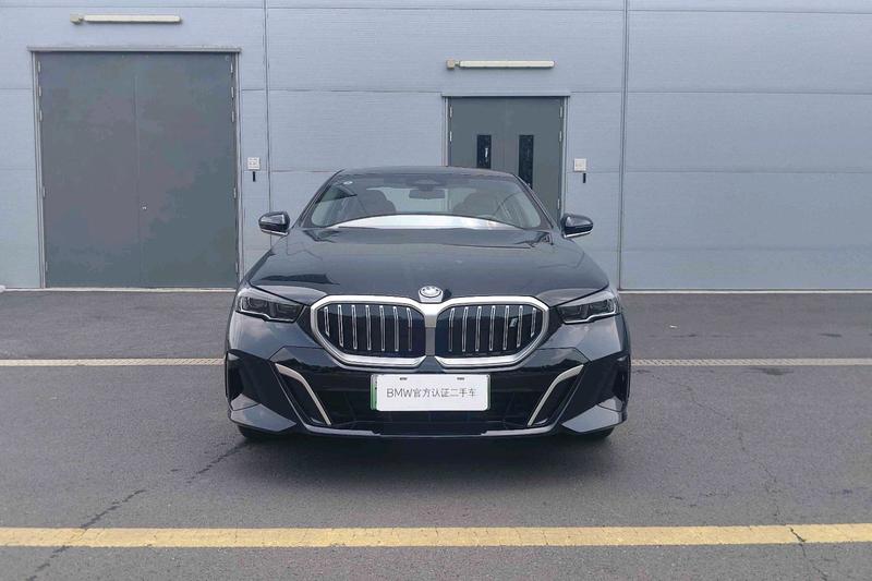 BMW i5, 2025 — фото 2 из 10