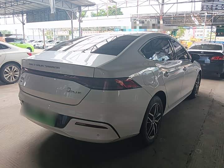 BYD Qin Plus, 2022 — фото 7 из 9