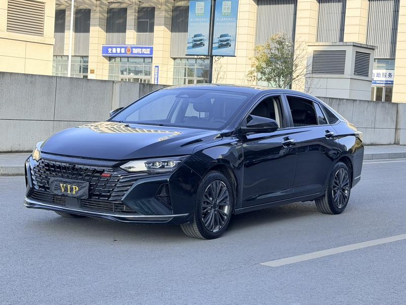 Dongfeng Aeolus Yixuan Max, 2022 — купить в Саранске под ключ