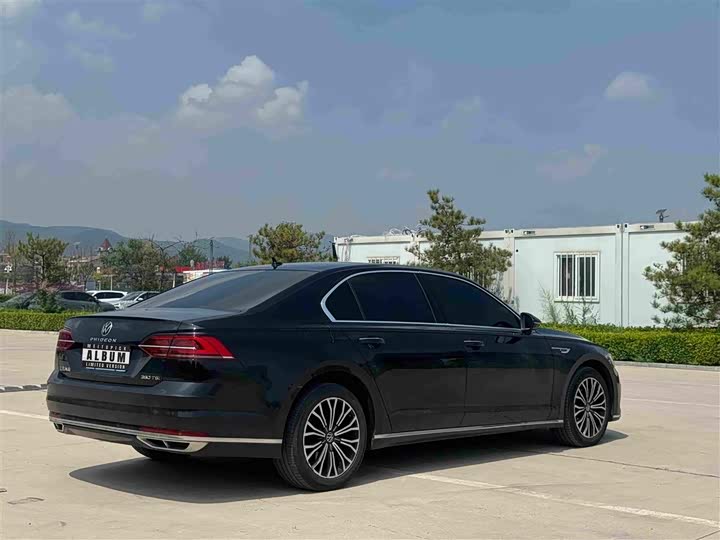 Volkswagen Phideon, 2023 — фото 4 из 9
