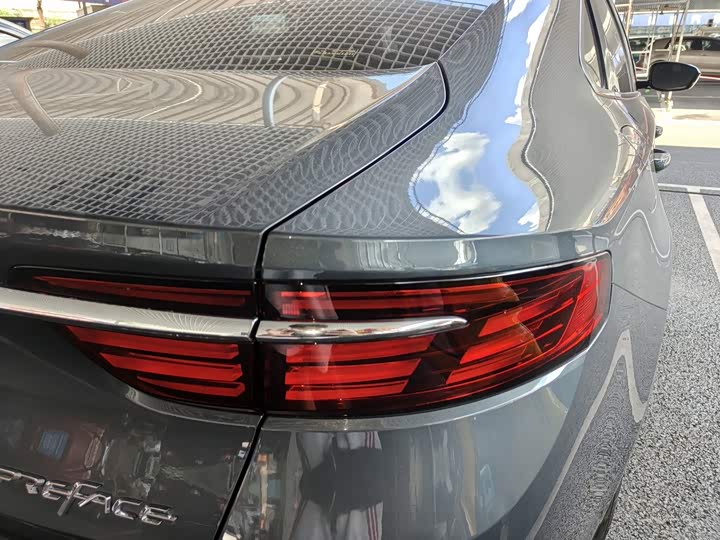 Geely Preface, 2022 — фото 8 из 9
