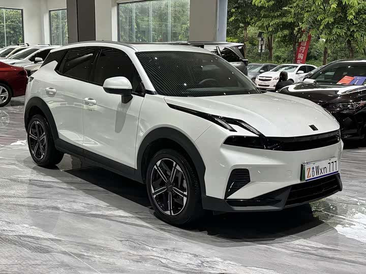 Lynk & Co 06 EM-P Hybrid, 2023 — фото 3 из 9