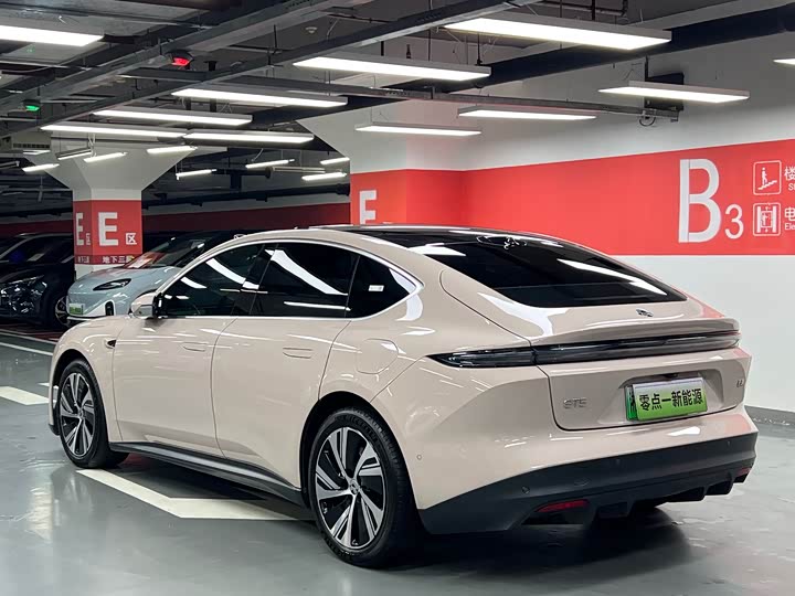 Nio ET5, 2025 — фото 5 из 9