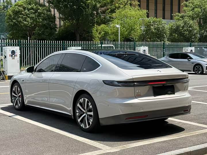 Nio ET7, 2023 — фото 4 из 9