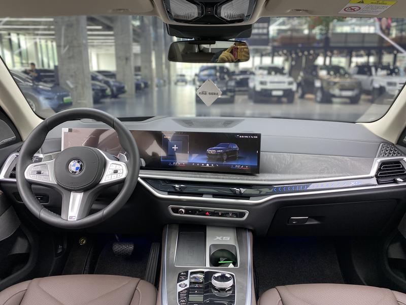 BMW X5, 2024 — фото 9 из 12