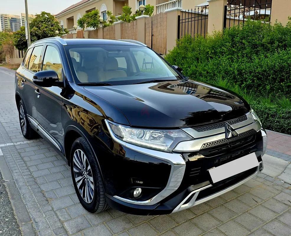 Mitsubishi Outlander, 2023