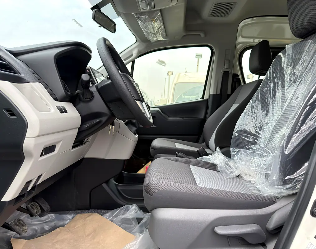 Toyota Hiace, 2025 — фото 8 из 10