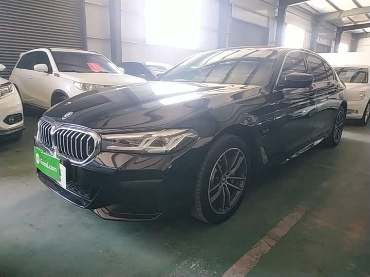 BMW 5 Series Hybrid, 2022 — купить в Москве под ключ