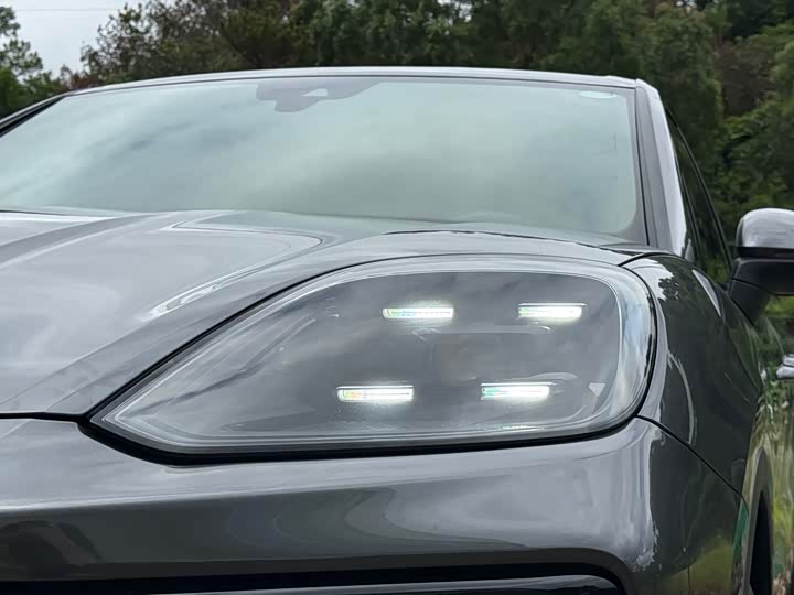 Porsche Cayenne Hybrid, 2024 — фото 4 из 9