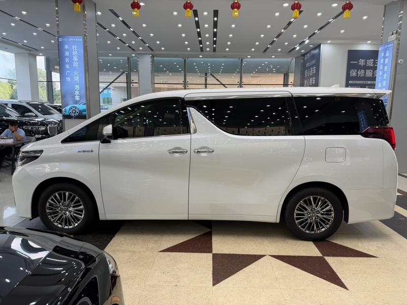 Toyota Alphard, 2022 — фото 4 из 12