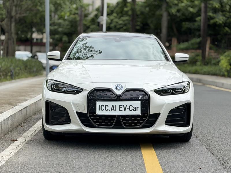 BMW i4, 2025 — фото 2 из 12