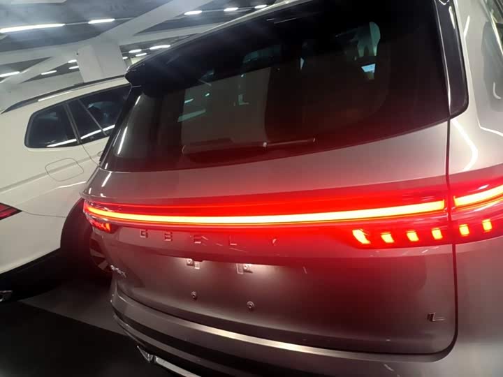 Geely Monjaro, 2025 — фото 6 из 9