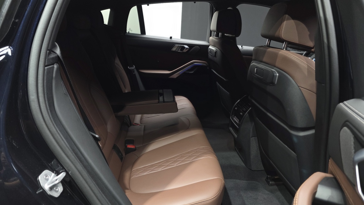 BMW X6, 2023 — фото 12 из 12