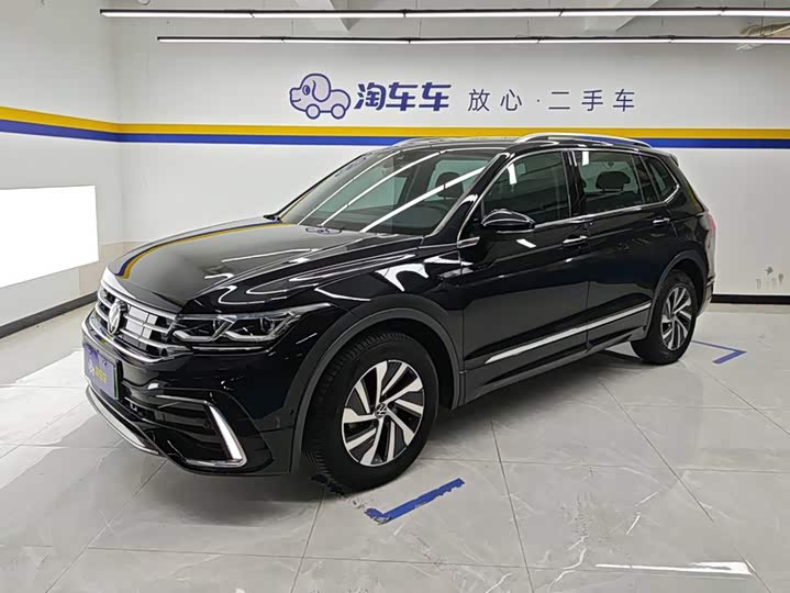 Volkswagen Tiguan L Hybrid, 2021 — купить в Калуге под ключ