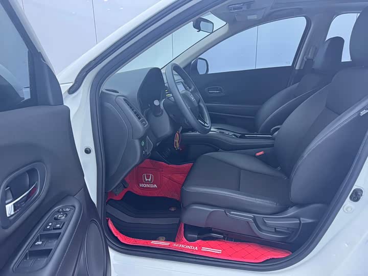 Honda Vezel, 2022 — фото 7 из 9