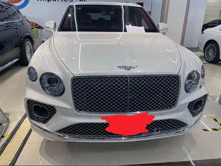 Bentley Bentayga, 2022 — фото 2 из 7