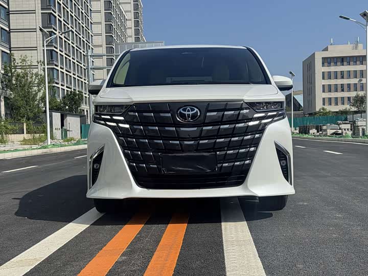 Toyota Alphard, 2025 — фото 4 из 9