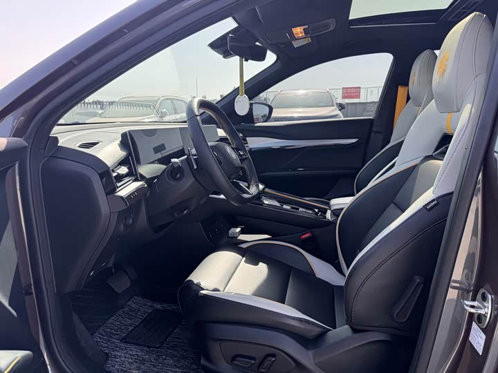 MG Motor 5 Scorpio, 2023 — фото 4 из 9
