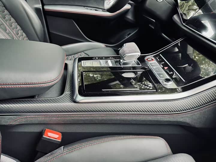Audi RS Q8, 2025 — фото 7 из 9