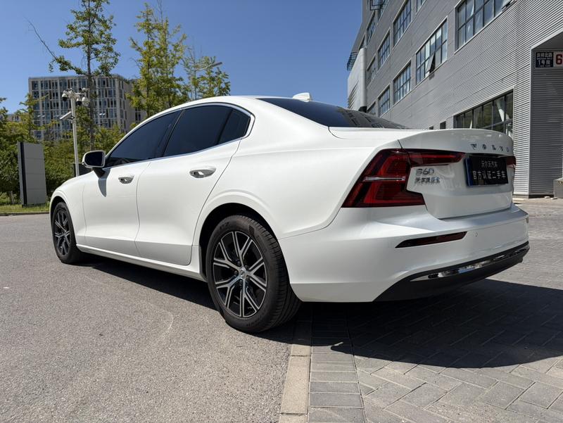Volvo S60, 2026 — фото 4 из 11