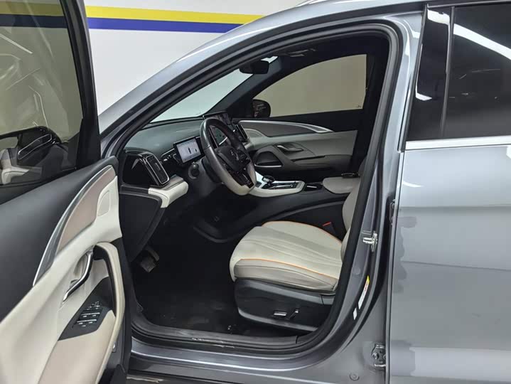 BYD Song Pro Hybrid, 2024 — фото 9 из 9