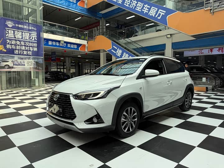 Toyota Yaris L Hatchback, 2022 — купить в Самаре под ключ