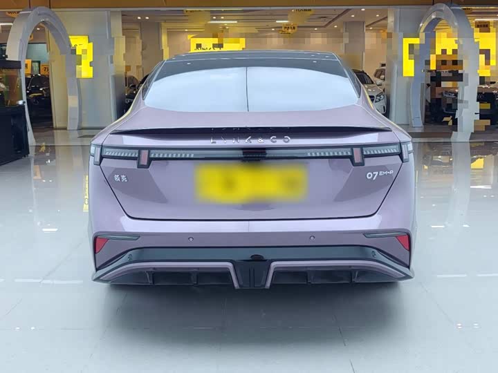 Lynk & Co 07 EM-P Hybrid, 2026 — фото 6 из 9