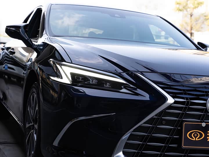 Lexus ES, 2025 — фото 6 из 9