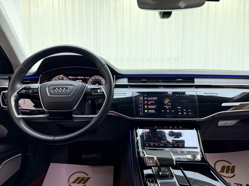 Audi A8, 2021 — фото 5 из 9