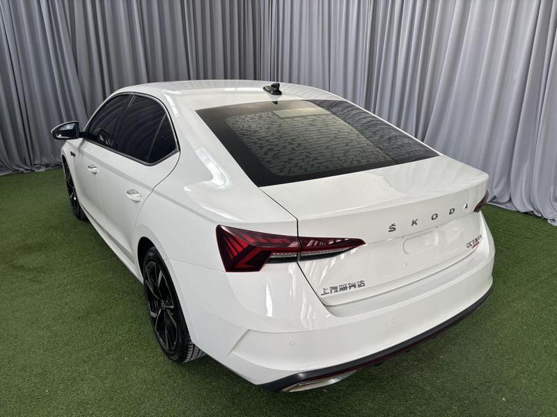Skoda Octavia Pro, 2022 — фото 4 из 12
