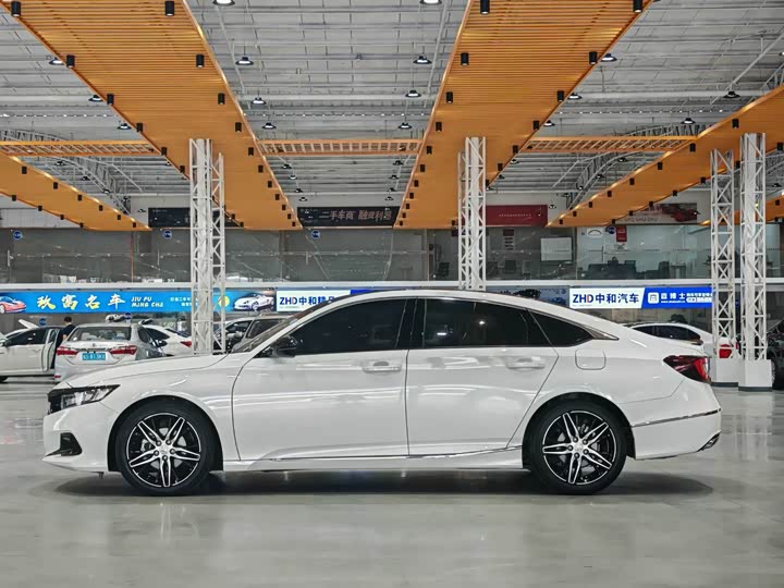 Honda Accord, 2022 — фото 7 из 9