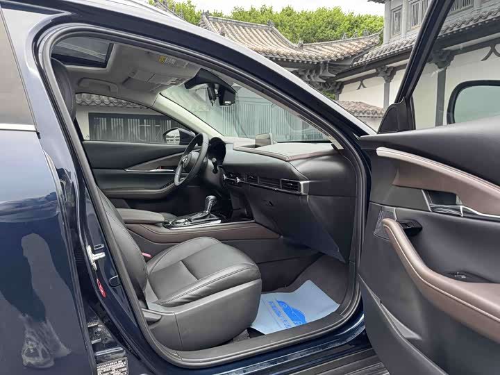 Mazda CX-30, 2022 — фото 9 из 9