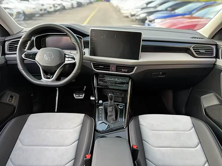 Volkswagen Tayron X, 2024 — фото 5 из 9