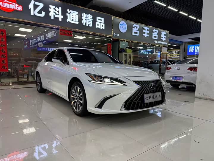 Lexus ES, 2024 — фото 3 из 9
