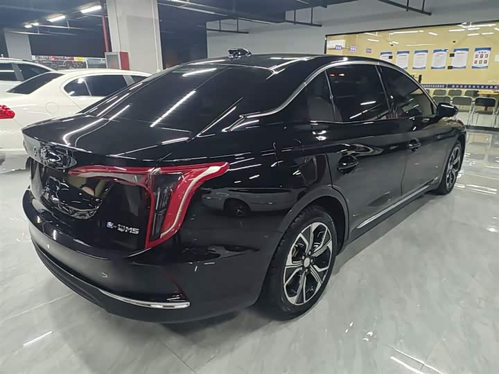 Hongqi E-QM5, 2023 — фото 7 из 9