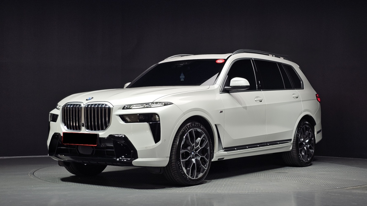 BMW X7, 2025 — купить в Смоленске под ключ