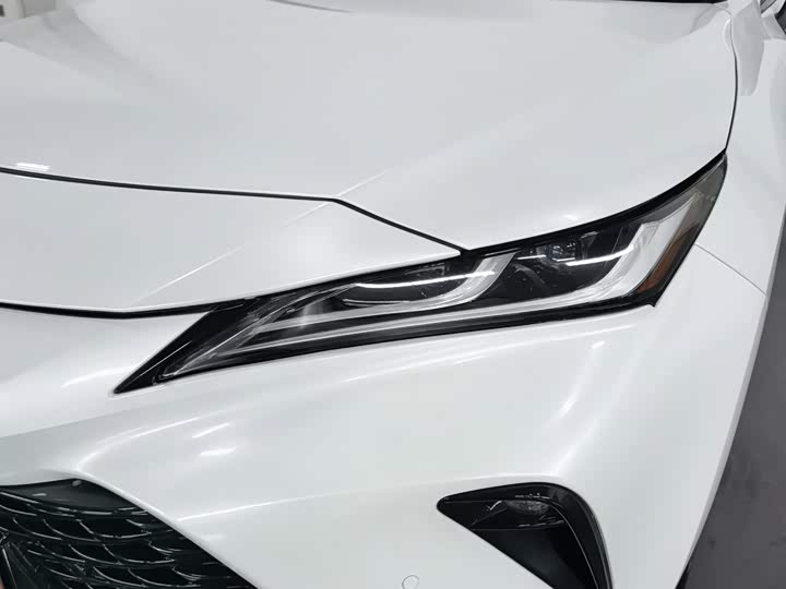 Toyota Venza, 2024 — фото 7 из 9
